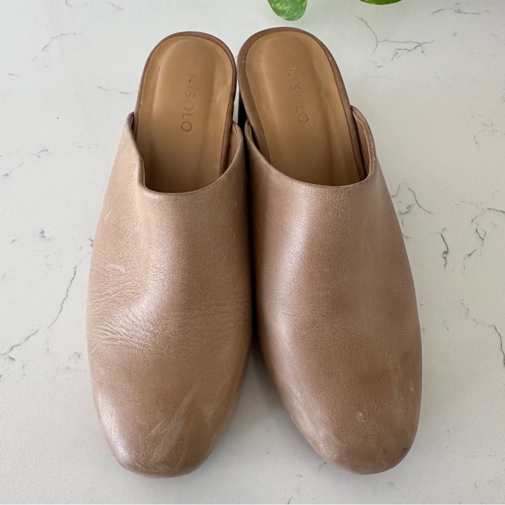 Nisolo Tan Leather Mules Minimalist Design - Picture 2 of 3